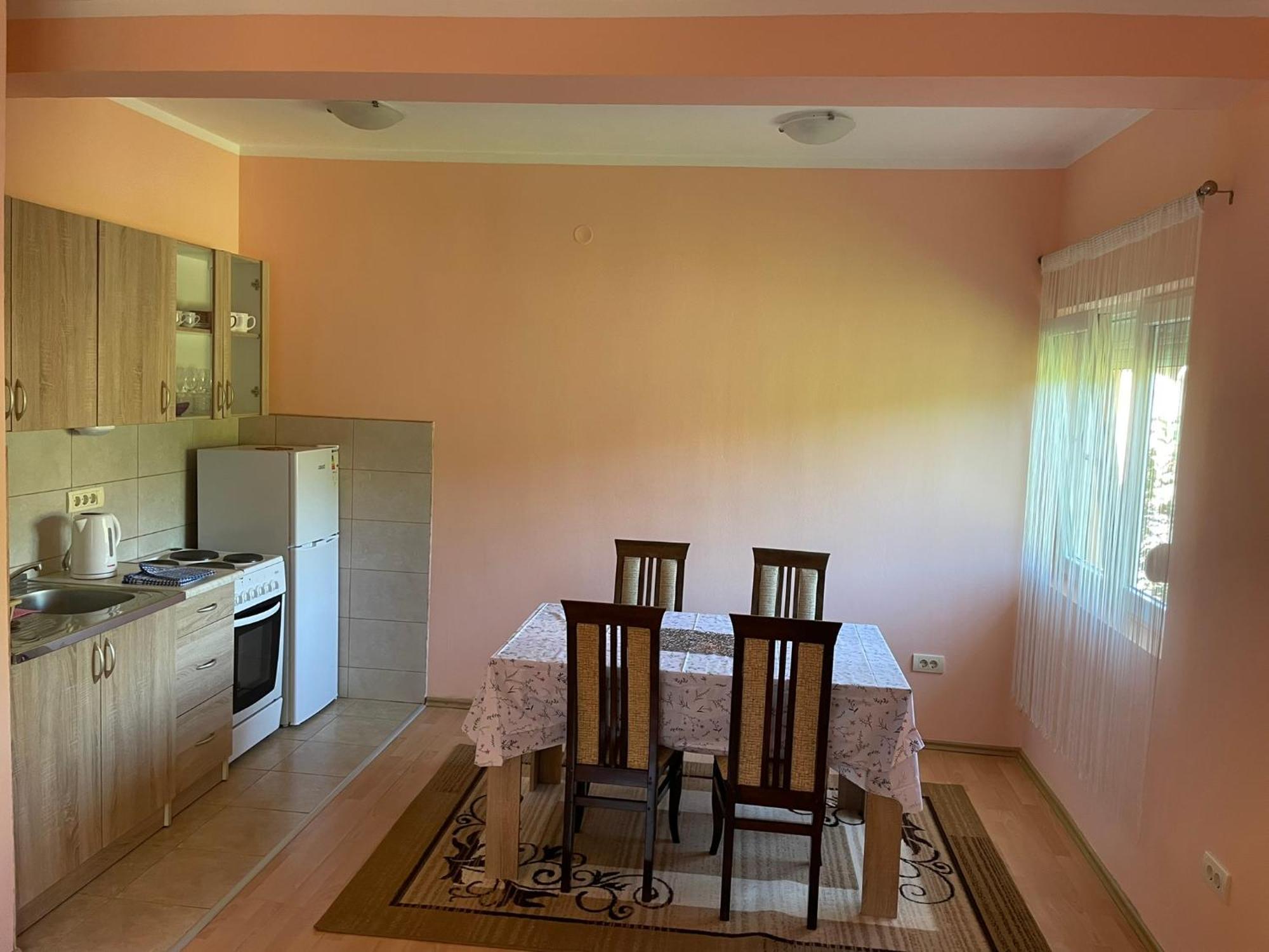 Apartments Simic カメナリ エクステリア 写真